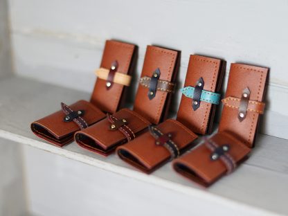 1/3 Wallets - Image 39