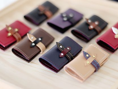 1/3 Wallets - Image 46