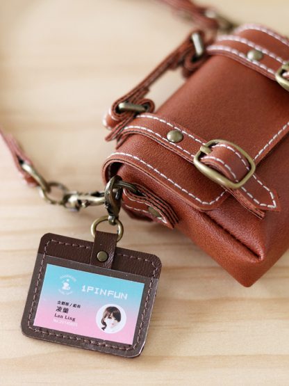 1/3 Badge / ID Holder - Image 27