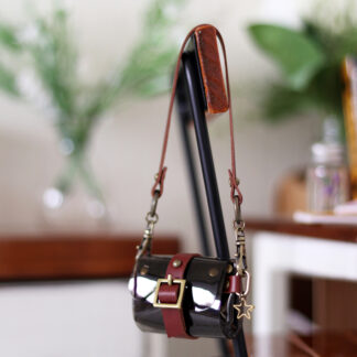 1/3 Shoulder Bag (Black)