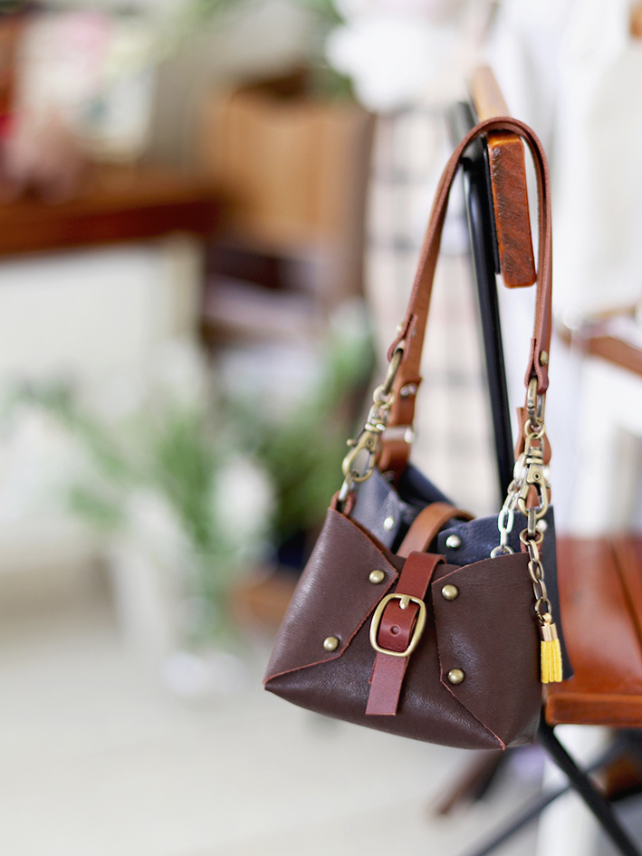 1/3 Shoulder Bag