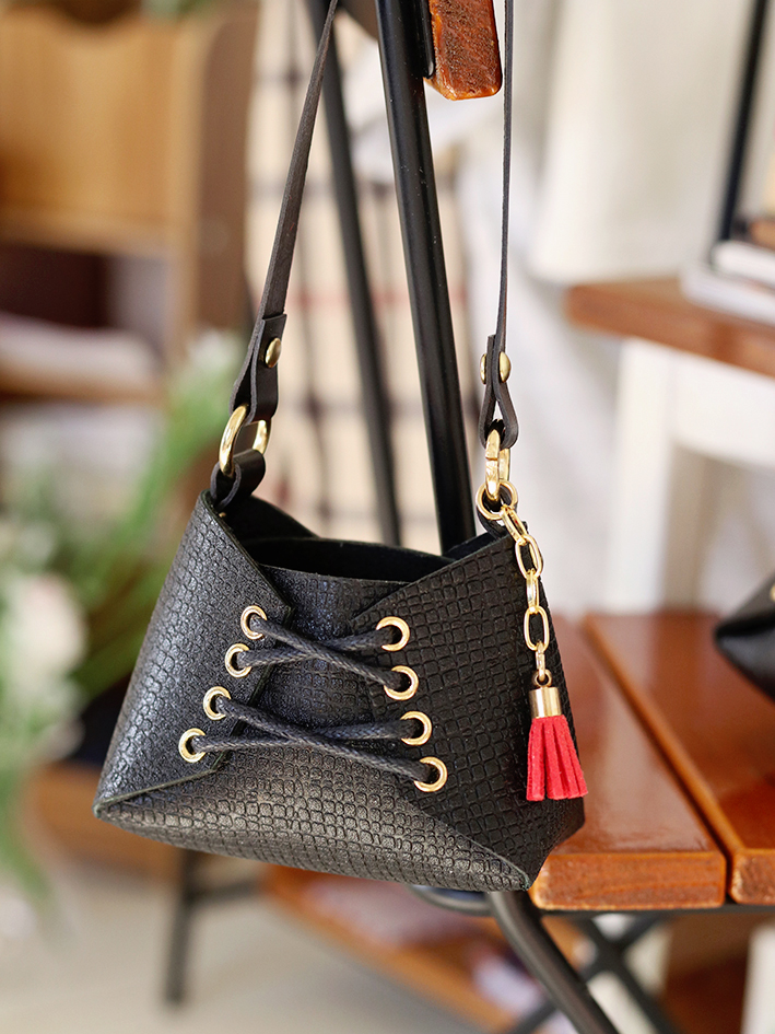1/3 Shoulder Bag - Image 15