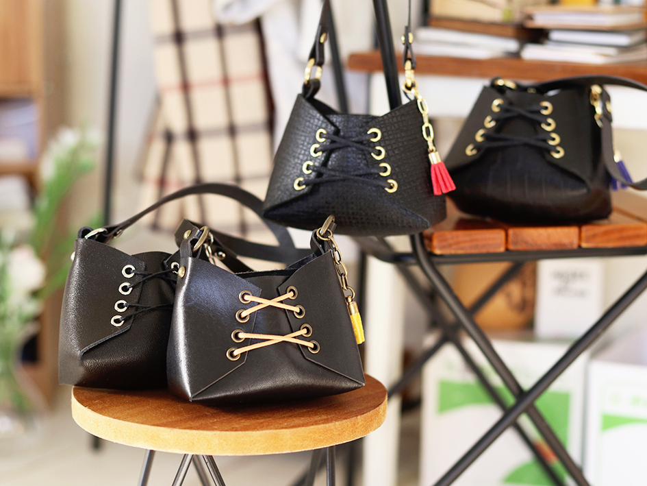 1/3 Shoulder Bag - Image 13