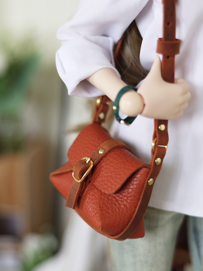1/3 Shoulder Bag - Image 5